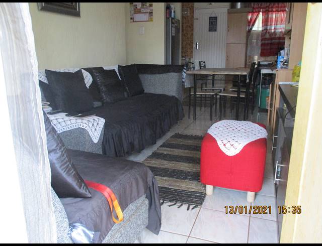 2 BEDROOM FREEHOLD SOLD IN HOWICK WEST